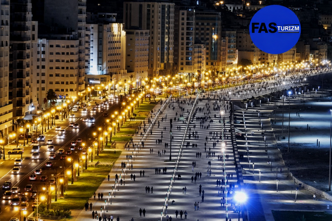 Tanca Gece Hayatı: Corniche, Kul&uuml;pler ve Akşam Eğlencesi Rehberi